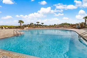 Oceanside Pool (not heated)