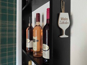 Ferienwohnung mit Fußbodenheizung-Weinbar Ferienwohnung Wingeshausen