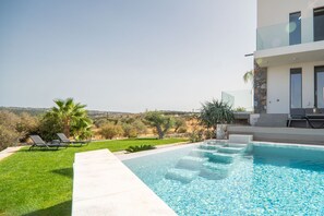 Building Exterior, Garden, Outdoor, Pool, Scenic View