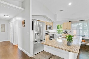 Kitchen With Expansive Island