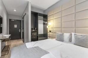 Whole room