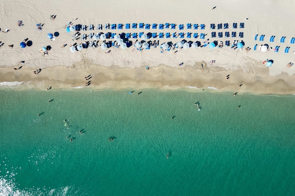 Seaside perks: complimentary chairs, trolley – don't miss out! Limited seating! First come first serve!