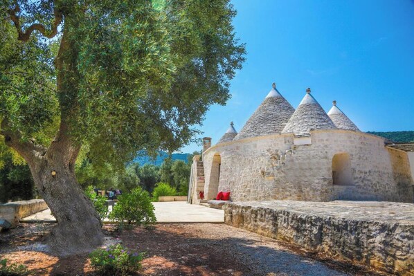 Trullo Terrae - Trullo for rent in Puglia