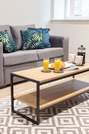 Living Room / Lounge