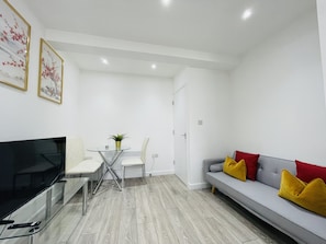 Modern, Stylish Lounge