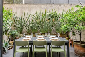 Outdoor dining