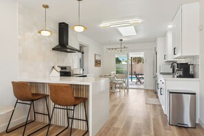 Kitchen (1)