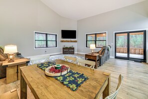 Dining Area | 1st Floor