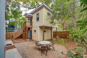 Shared Patio & Yard | Self Check-In | Walking Distance to Atlanta Beltline