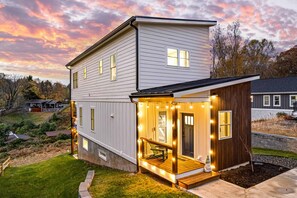 Enjoy my modern-built home with no details overlooked.