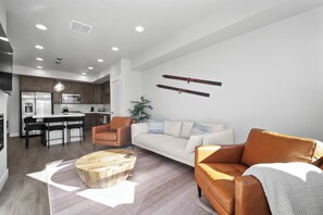 Open floor plan where the dining area and kitchen flow from the living room