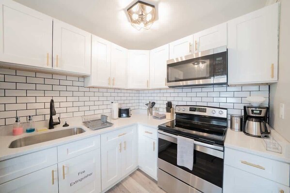 Full Kitchen