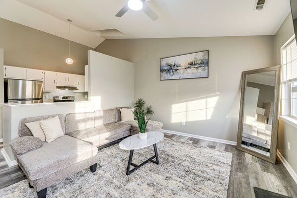 Havelock Vacation Rental | 2BR | 1BA | 810 Sq Ft | 2 Steps Required