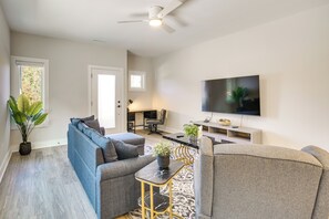 Living Room | Free WiFi | Central A/C | Queen Sleeper Sofa | 1st Floor