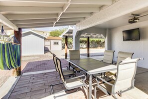 Exterior | Covered Patio | Outdoor Dining Area