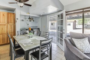 Dining Area | Dining Table | Dishware/Flatware