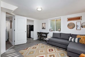 #FurnishedMonthly #StayinMyDistrict #BookDirect