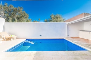 Holiday Home Swimming Pool