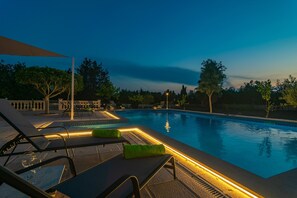 Außenseite Ferienhaus [Sommer]