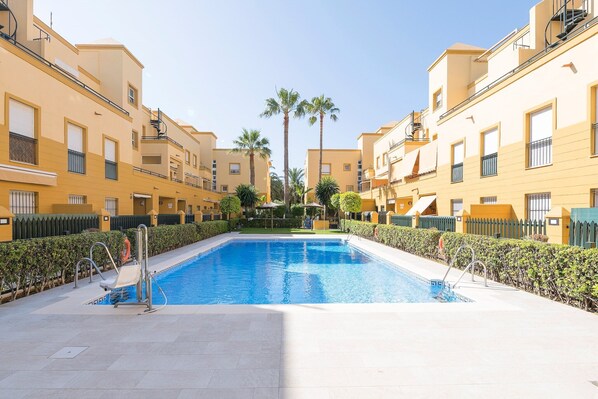 Piscine maison de vacances