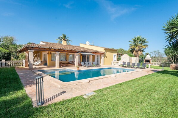 Holiday Home Exterior [summer]