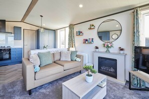 Kinara Lodge, Pickering - Host & Stay