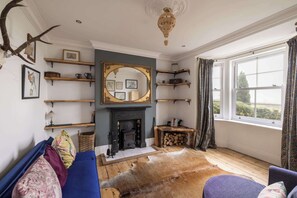 Ranworth, Ravenscar - Host & Stay