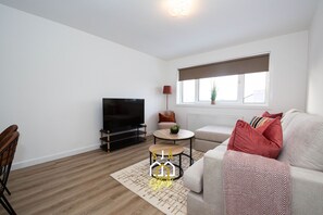 Living Room / Lounge