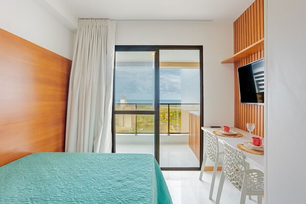 Dormitorio,Sala de Estar,Fachada / Terraza
