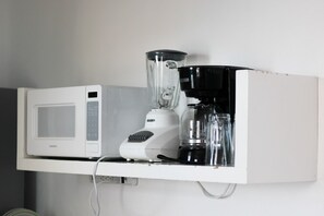 Kaffe og/eller kaffemaskine