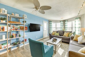 Living Room | 2 Full Sleeper Sofas | Board Games | Books | Smart TV