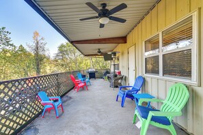 Private Balcony | Gas Grill | Outdoor Seating