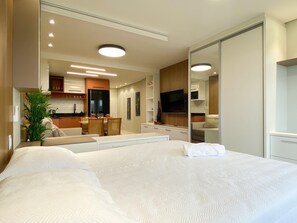Photo of the whole room,Bedroom