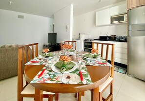 Kitchen or kitchenette,Living Room,Dining area