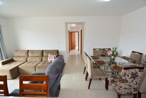 Living Room,Dining area