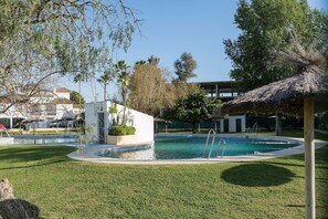 Holiday Home Swimming Pool