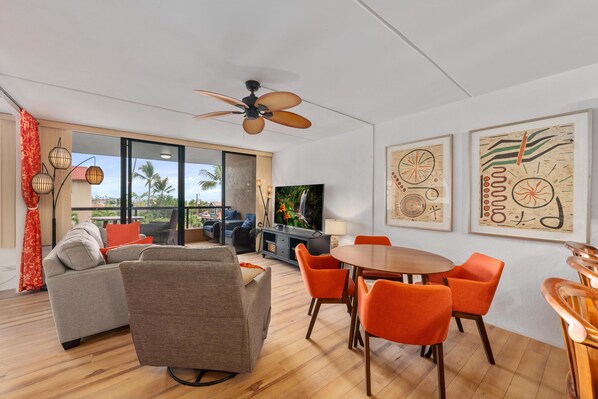 Located in the heart of Kona, this beautifully furnished condo offers a cozy and inviting space, perfect for couples or small groups