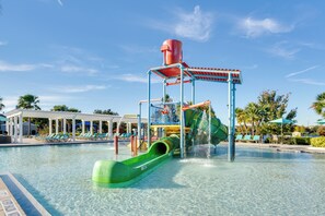 Windsor at Westside | Community Amenities | Outdoor Pool | Lazy River