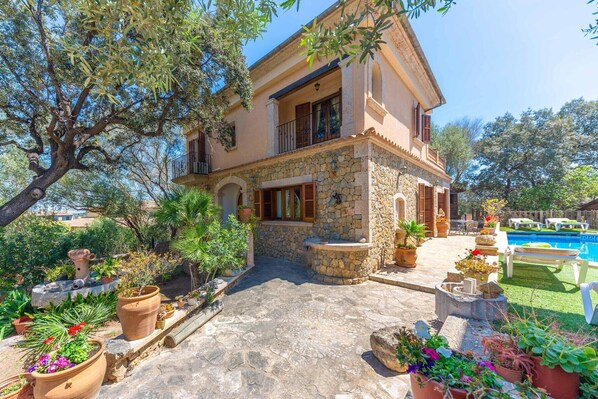 Extérieur maison de vacances [été]