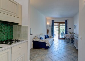 Autumn, Kitchen, Spring, Summer