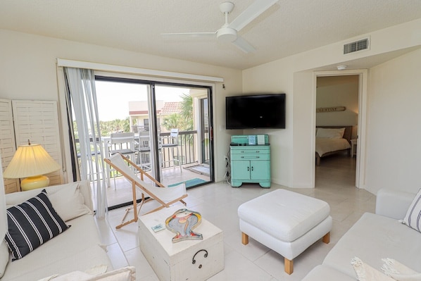 St. Augustine Beach Rentals Living Room