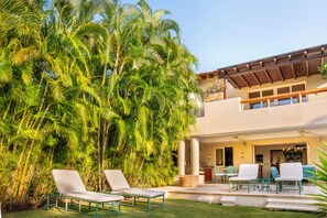 The house offers ample space for both kids and adults to enjoy the areas in harmony, creating shared moments together.