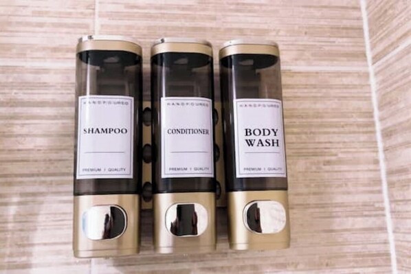 Bathroom amenities