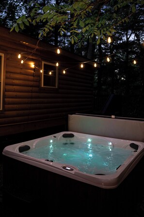 Hot Tub (1)