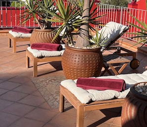 Loungers