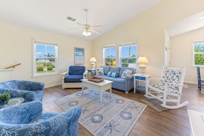 Surf or Sound Realty - 1200 - Counting Stars - Great Room -2