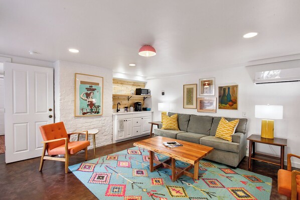 Welcome to The Squares of Savannah: Lafayette!