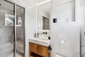 Bathroom with Hammam