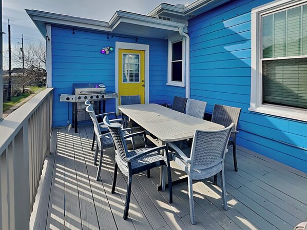 Welcome To Seawall Celebration Manor