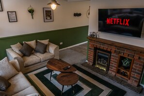 Living Room / Lounge